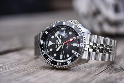 Seiko 5 Sports herreur automatisk GMT stål/sort SSK001K1